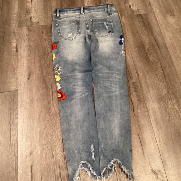 Indigo Rein Floral Design Blue Jeans, Size 3, Color Multi Colored - Picture 2 of 4